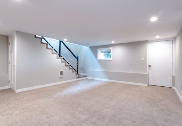 おしゃれな地下室